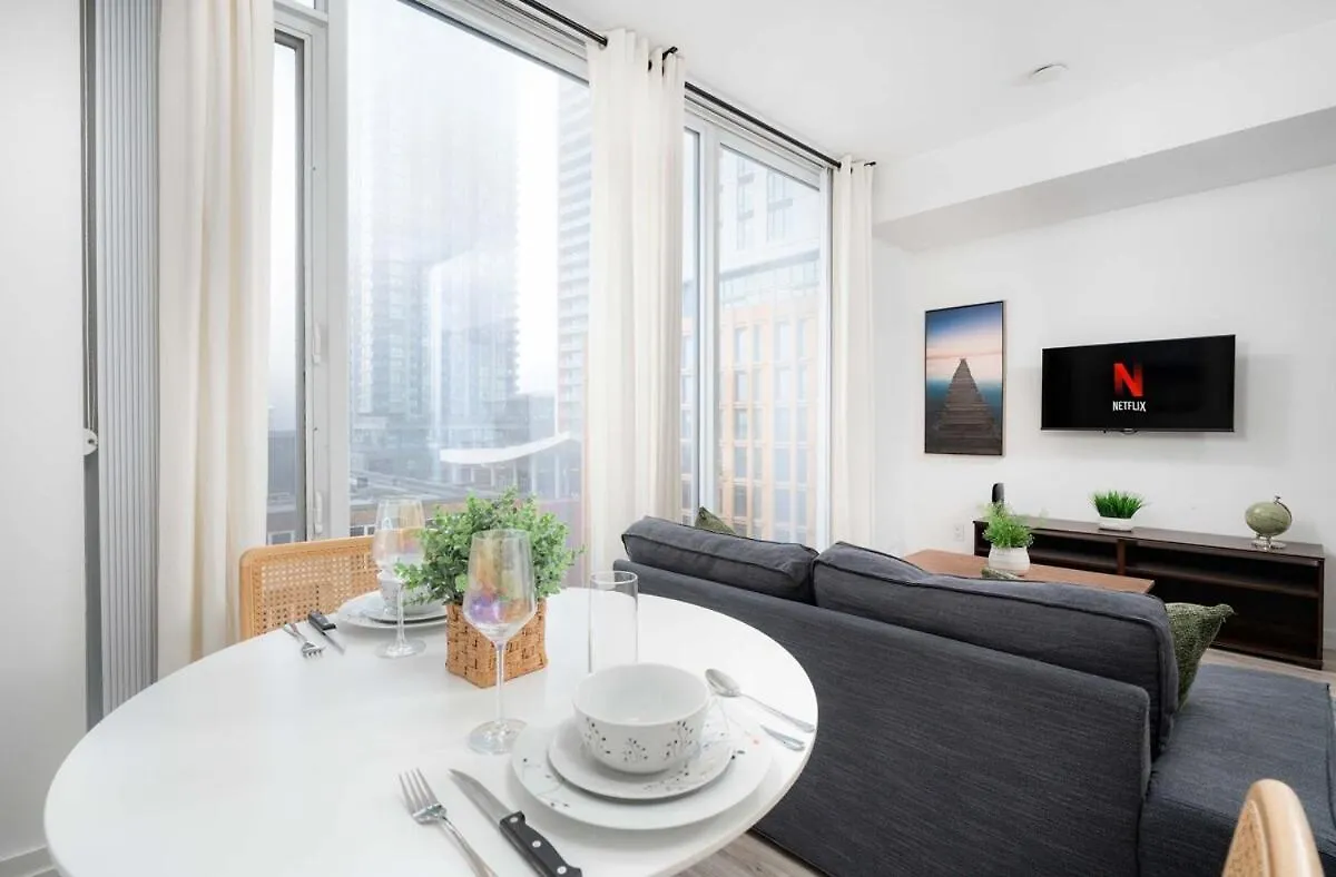 טורונטו 1Bd Next To Queen St - Most Ideal Location דירה